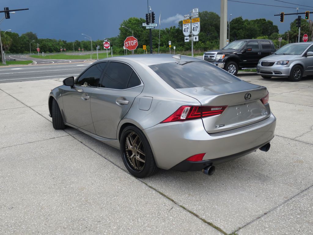 2015 Lexus IS Image 8