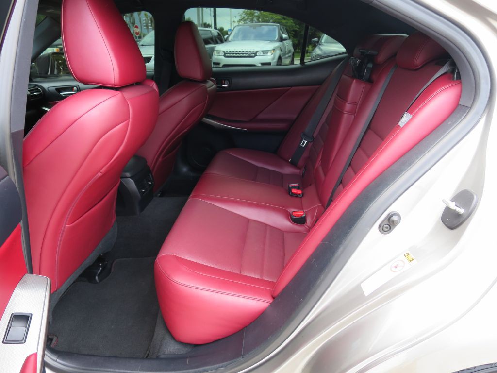 2015 Lexus IS Image 12