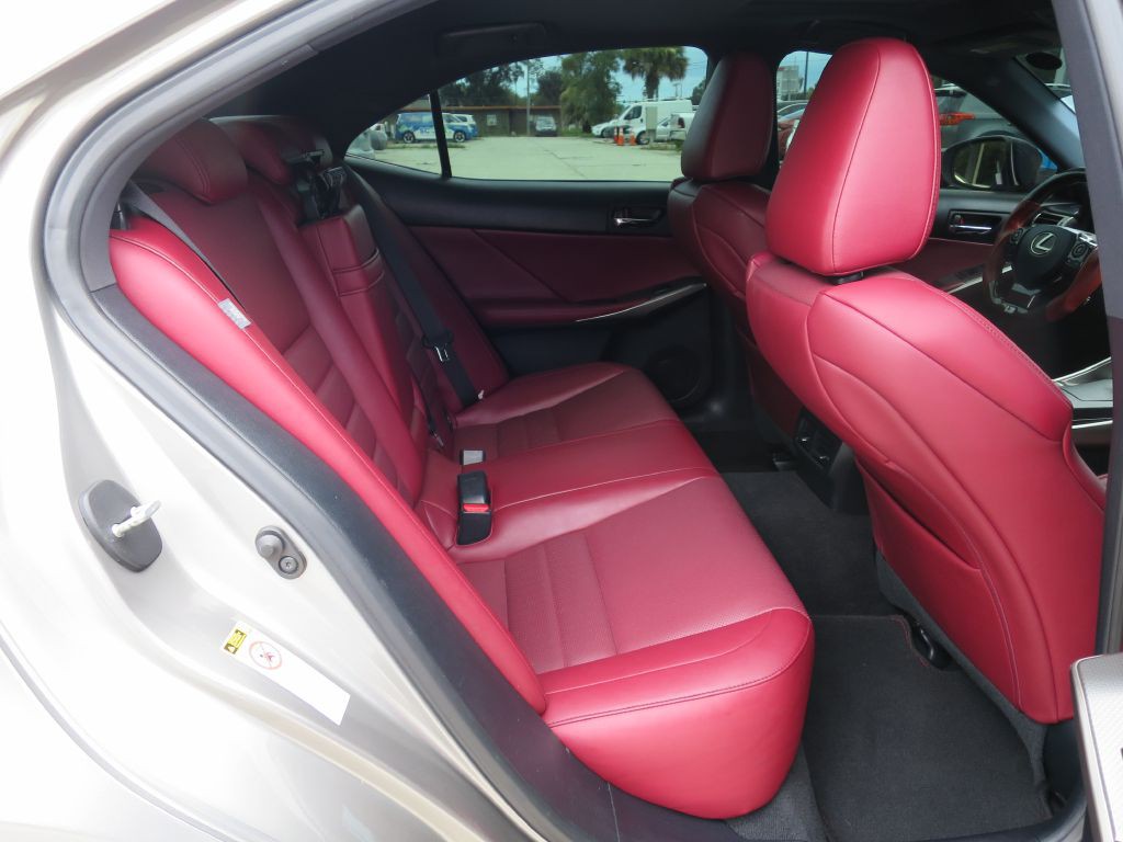 2015 Lexus IS Image 13