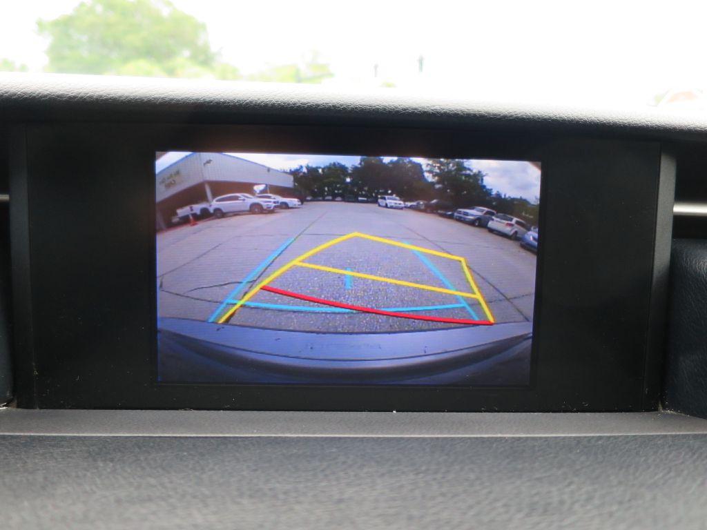 2015 Lexus IS Image 25