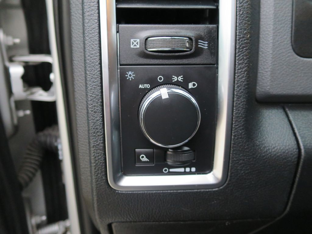 2016 RAM 1500 Image 19