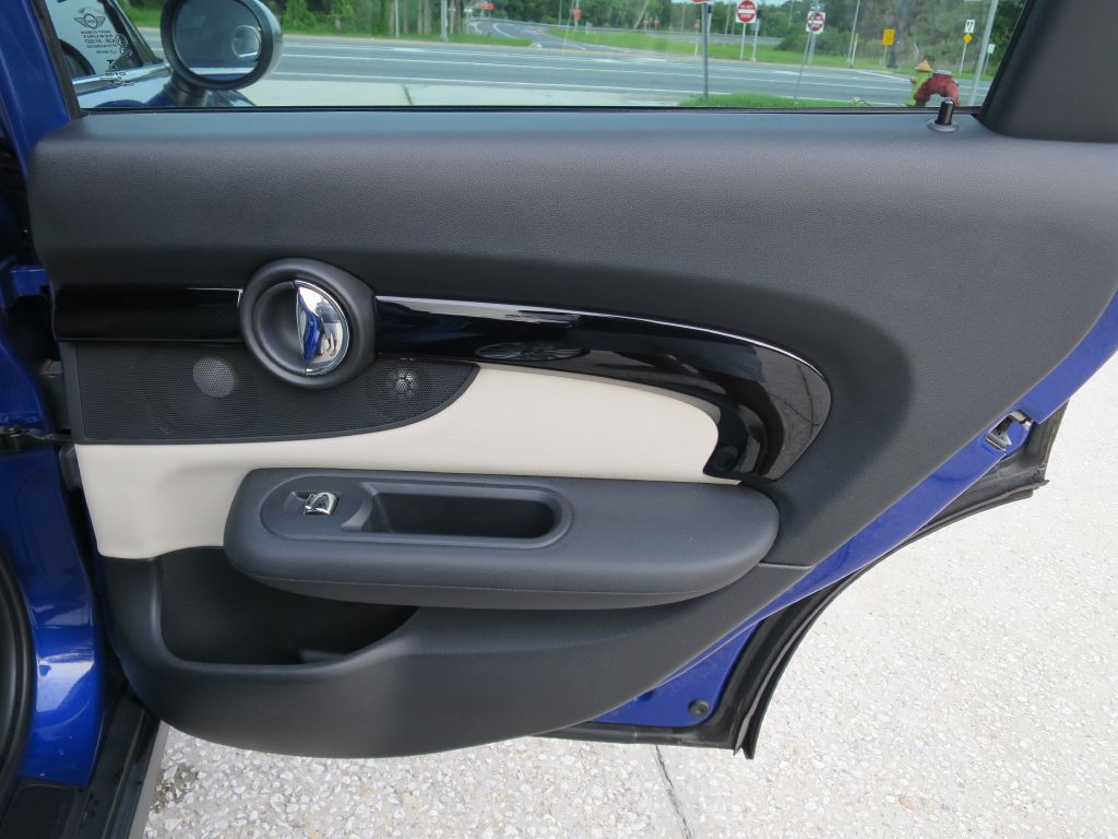 2019 MINI Cooper Image 15