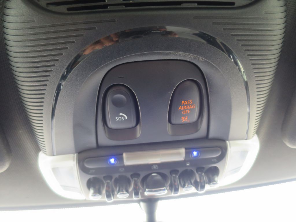 2019 MINI Cooper Image 25