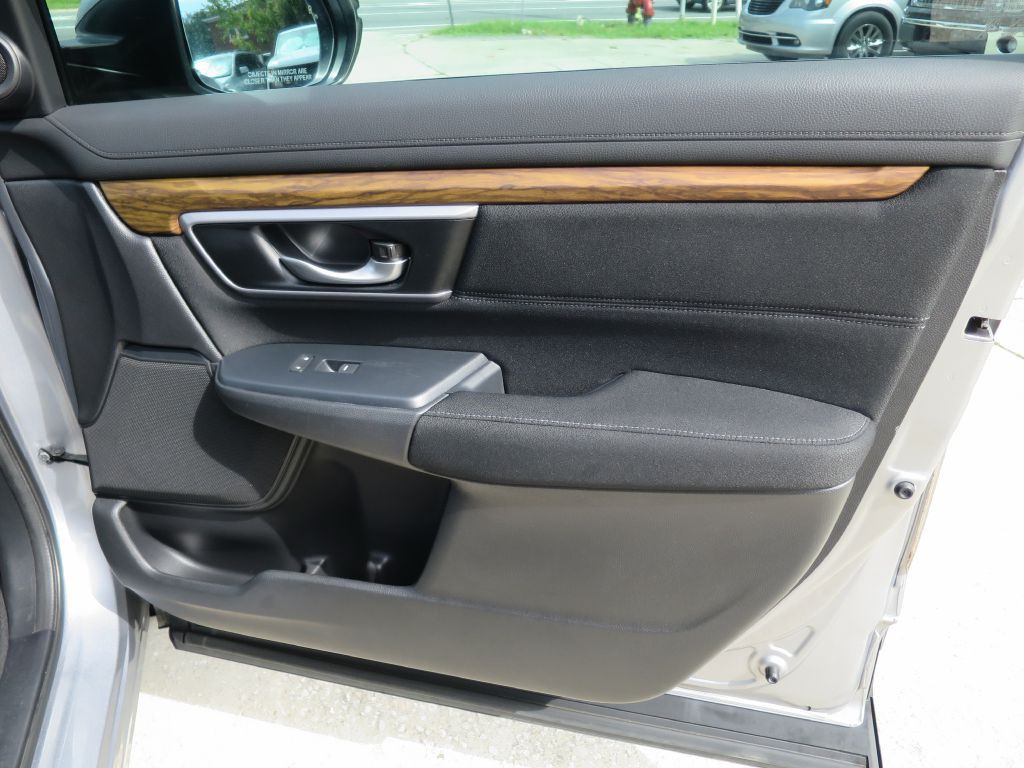 2017 Honda CR-V Image 16