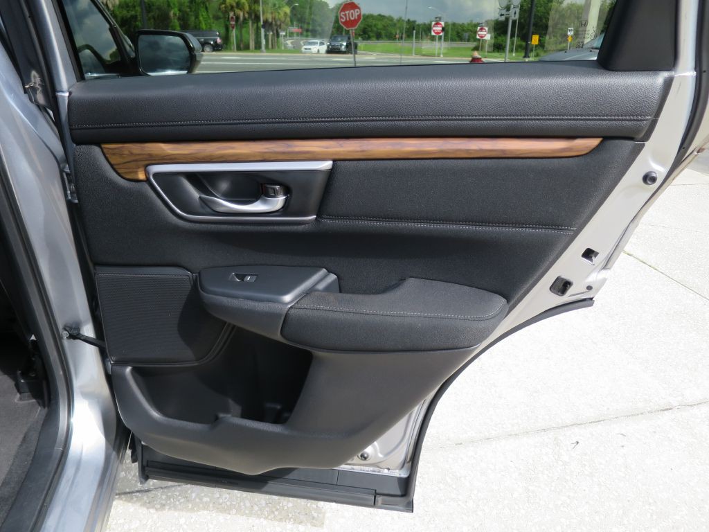 2017 Honda CR-V Image 17