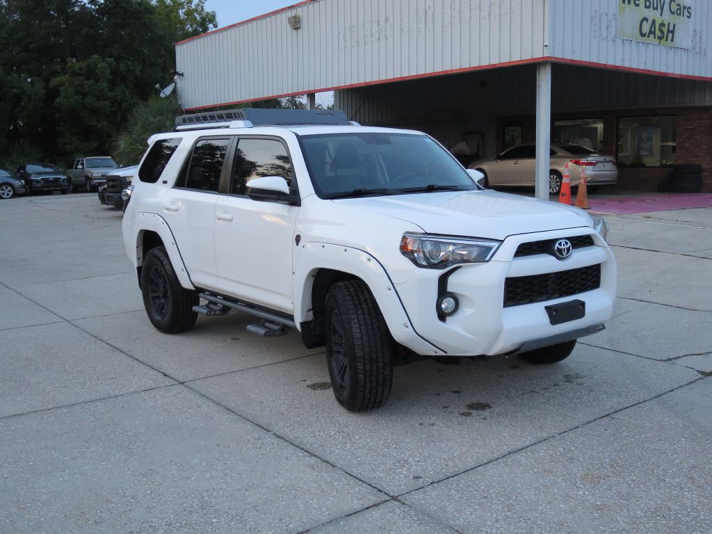 2017 Toyota 4Runner Image 3