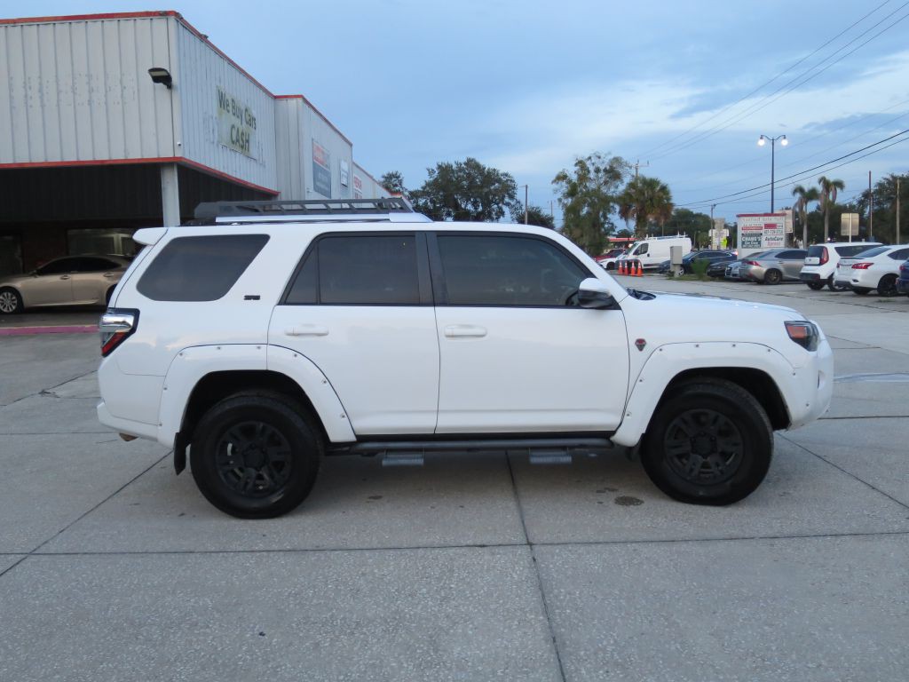 2017 Toyota 4Runner Image 4