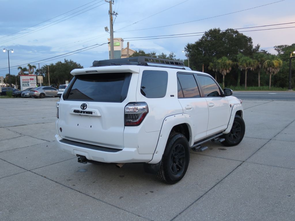 2017 Toyota 4Runner Image 5