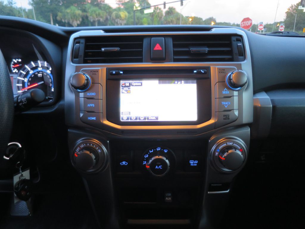 2017 Toyota 4Runner Image 24