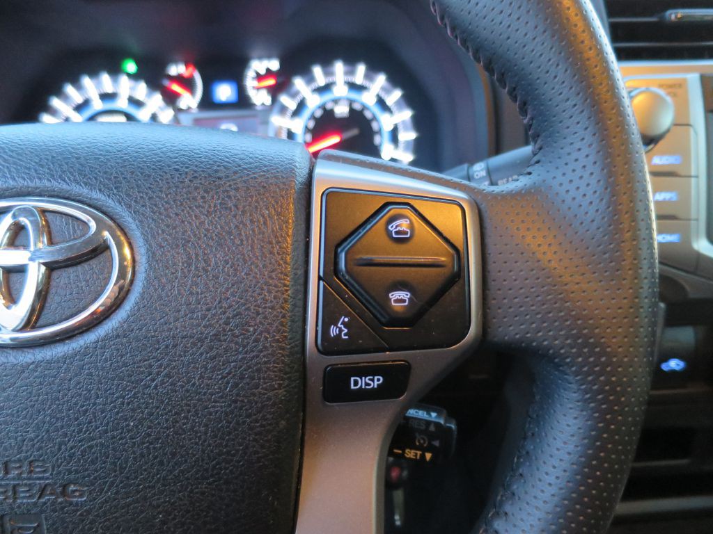 2017 Toyota 4Runner Image 31
