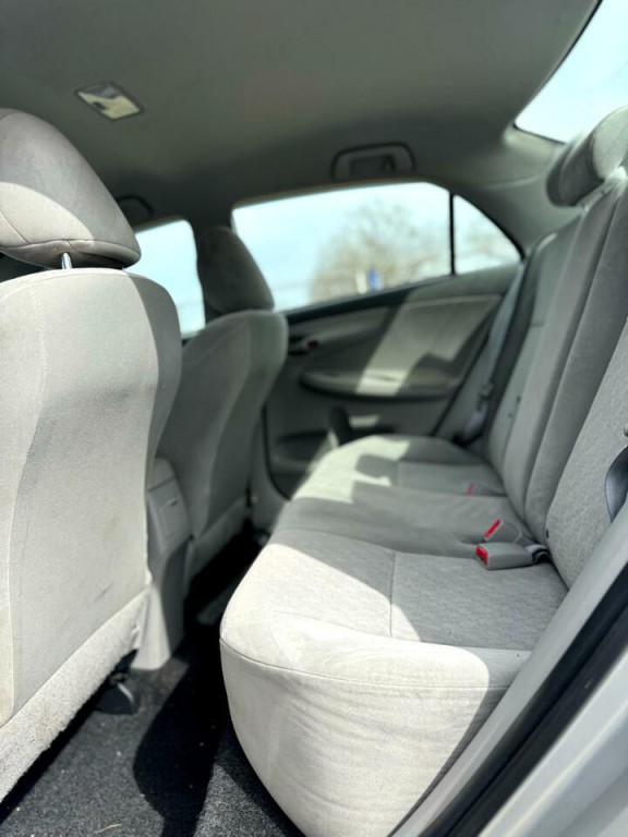 2009 Toyota Corolla Image 25