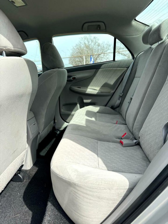 2009 Toyota Corolla Image 27