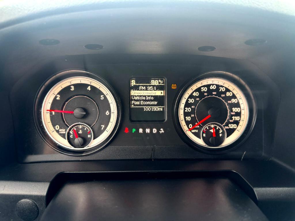 2015 RAM 1500 Image 16