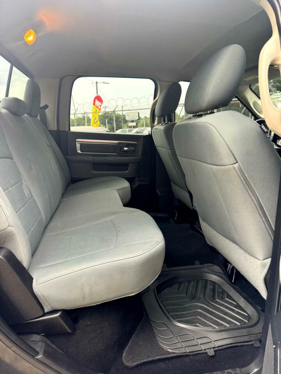 2015 RAM 1500 Image 23