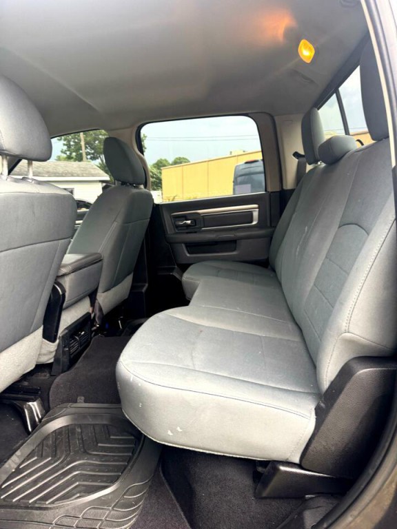 2015 RAM 1500 Image 24