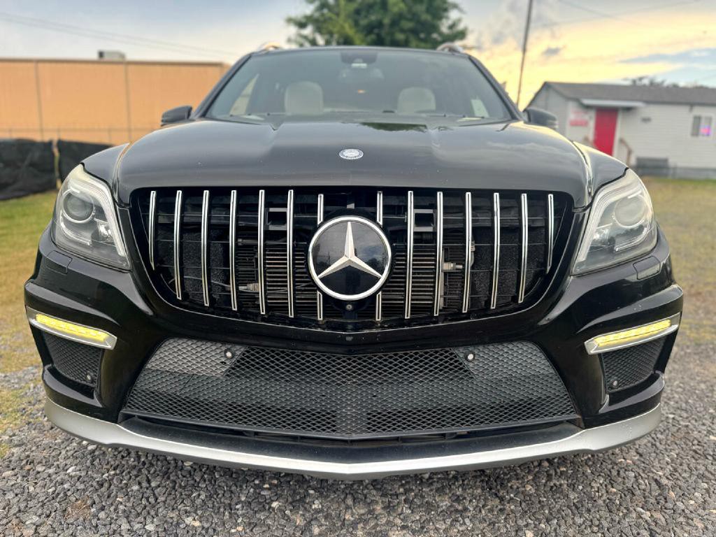 2016 Mercedes-Benz GL-Class Image 2