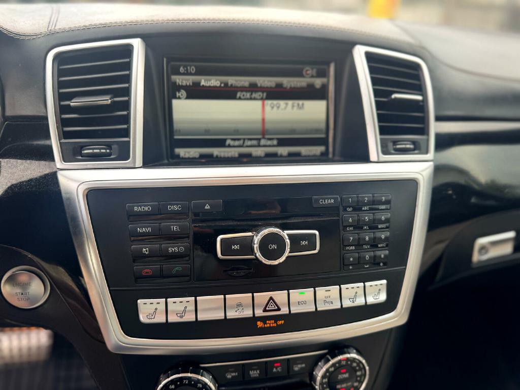 2016 Mercedes-Benz GL-Class Image 12