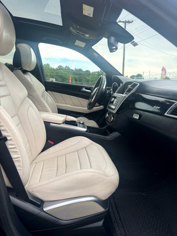 2016 Mercedes-Benz GL-Class Image 20
