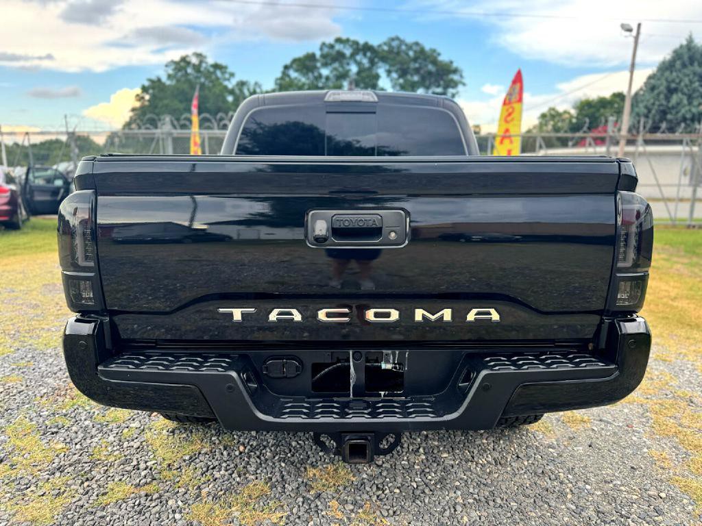 2021 Toyota Tacoma Image 8