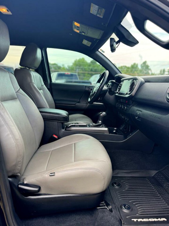 2021 Toyota Tacoma Image 26