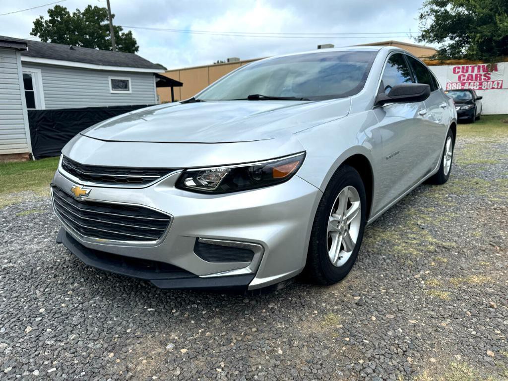 2018 Chevrolet Malibu Image 3