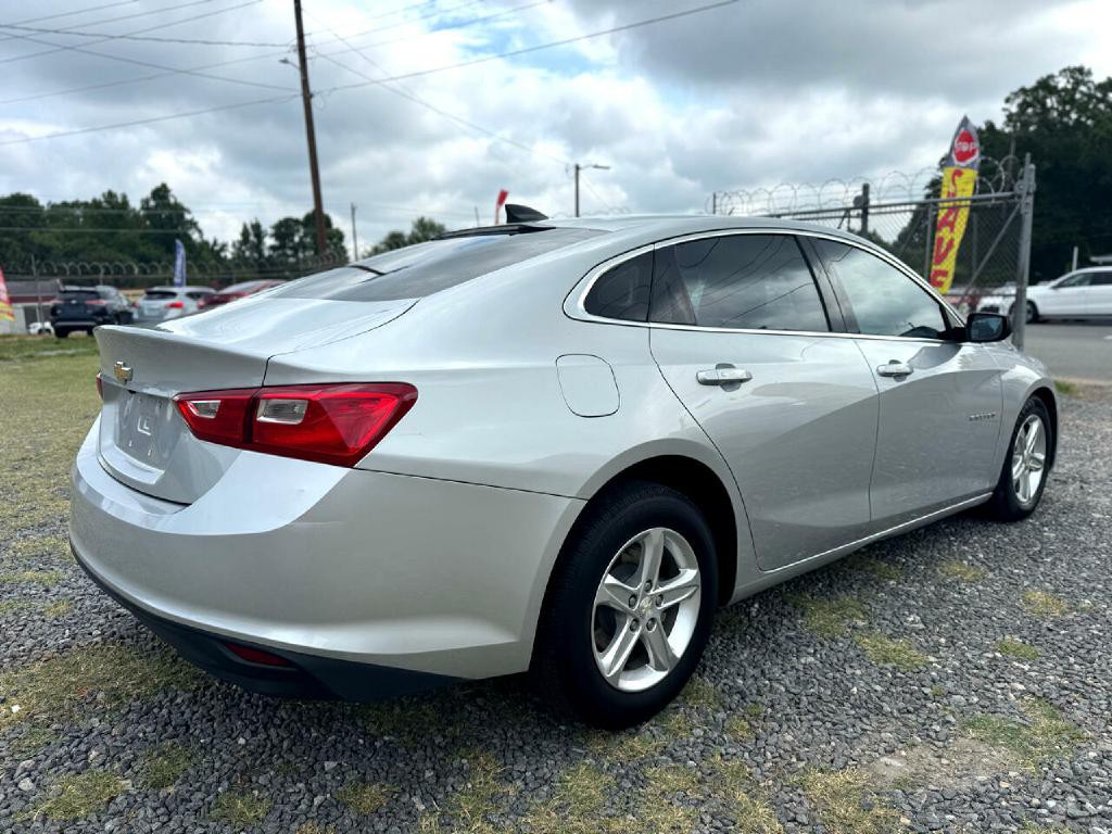 2018 Chevrolet Malibu Image 5