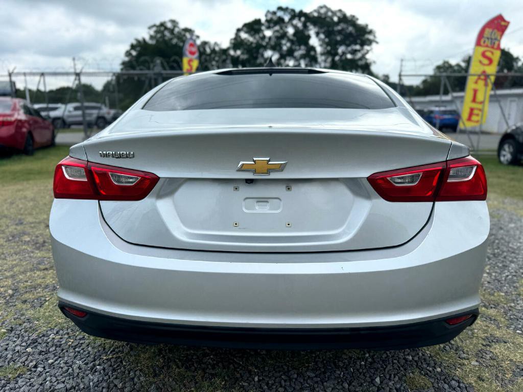 2018 Chevrolet Malibu Image 8