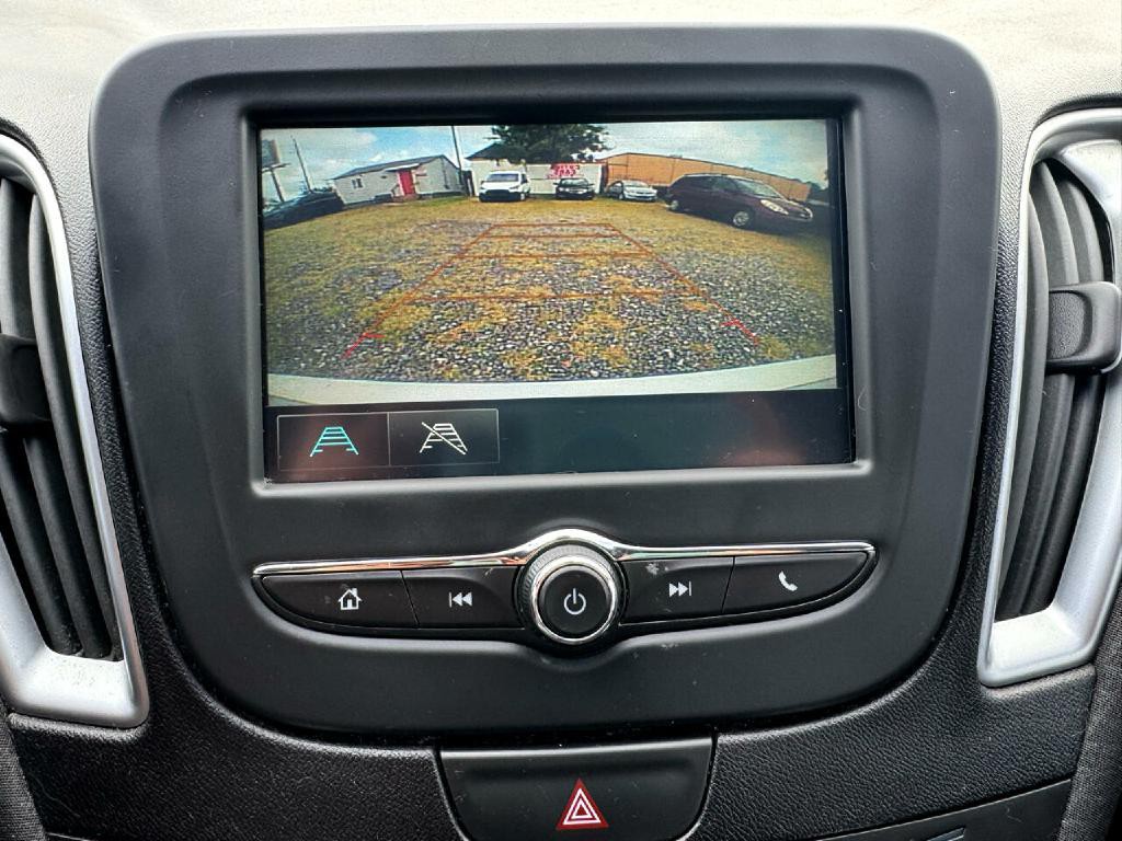 2018 Chevrolet Malibu Image 13