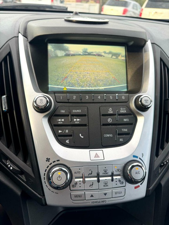 2017 Chevrolet Equinox Image 13