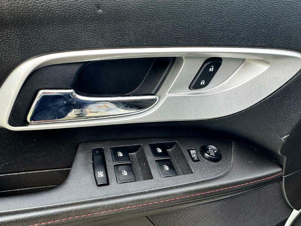 2017 Chevrolet Equinox Image 18