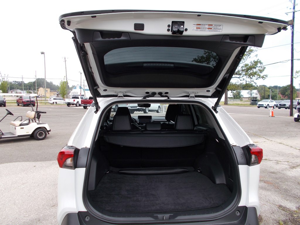 2024 Toyota Rav4 Image 4