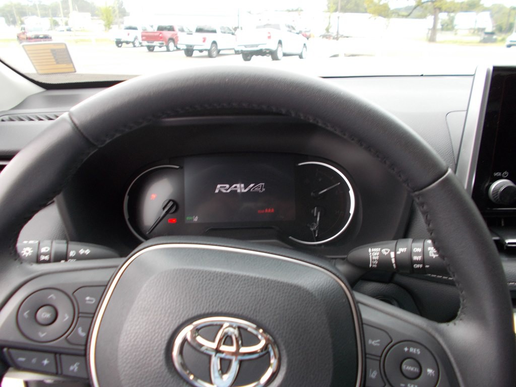 2024 Toyota Rav4 Image 9