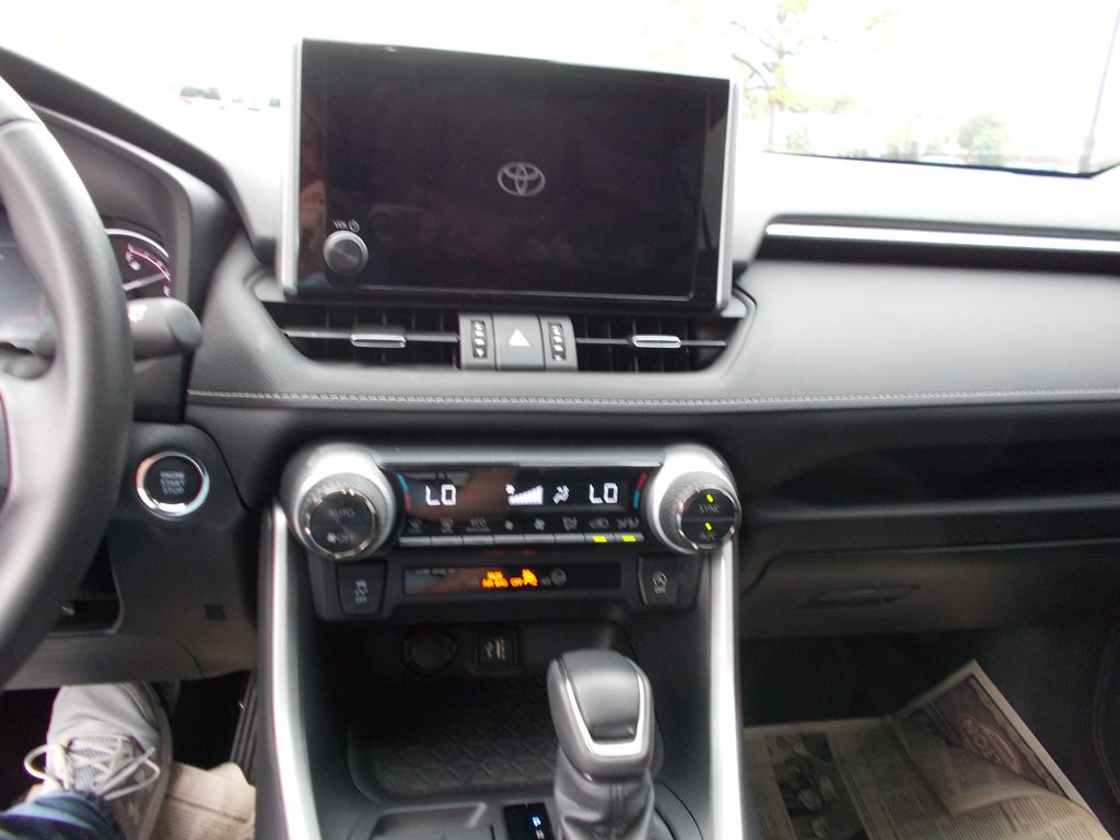 2024 Toyota Rav4 Image 10