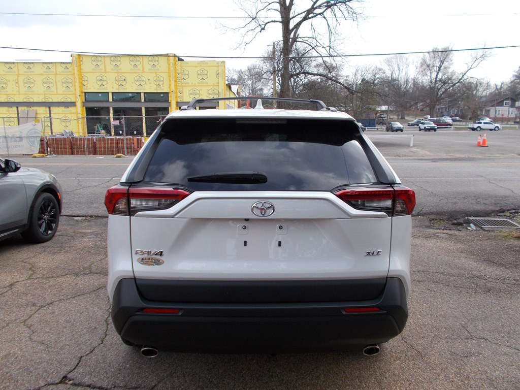 2024 Toyota Rav4 Image 15