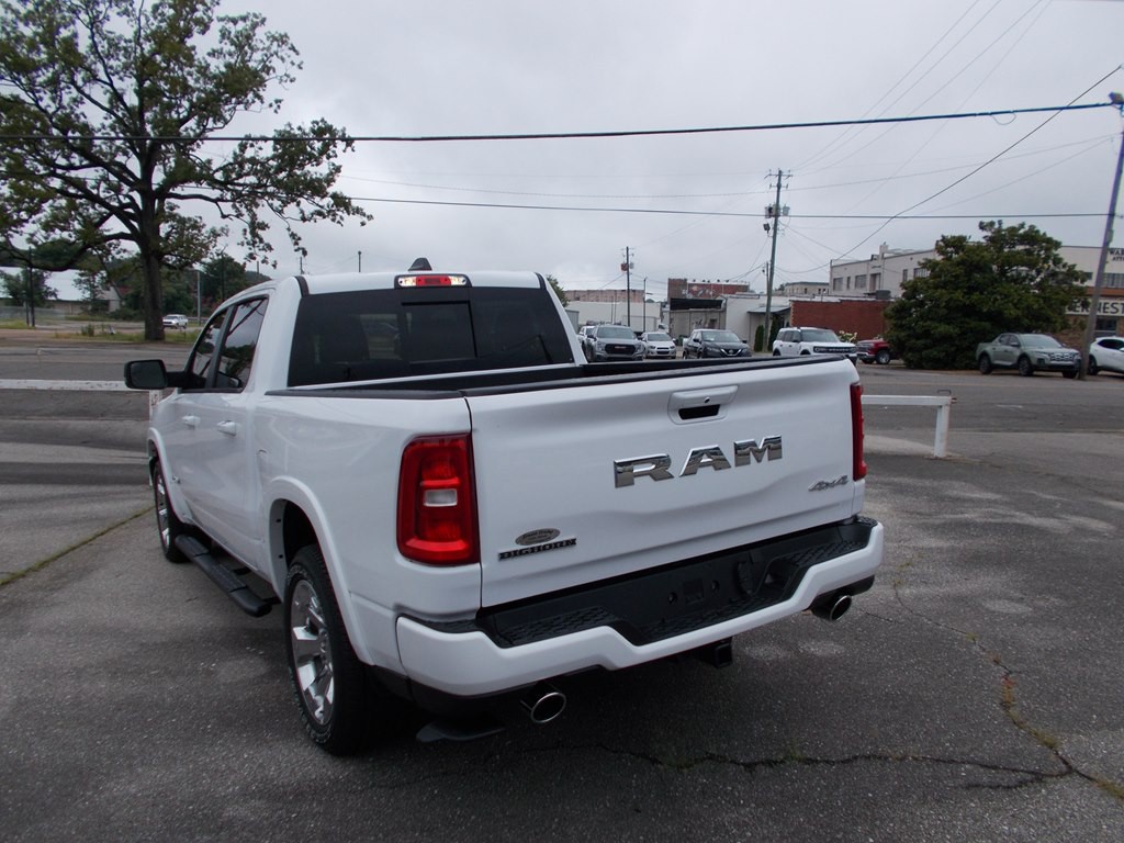 2025 RAM 1500 Image 3