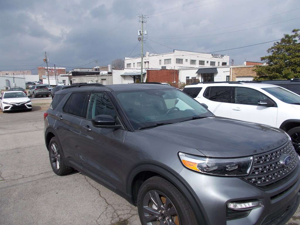 2023 Ford Explorer Image 3