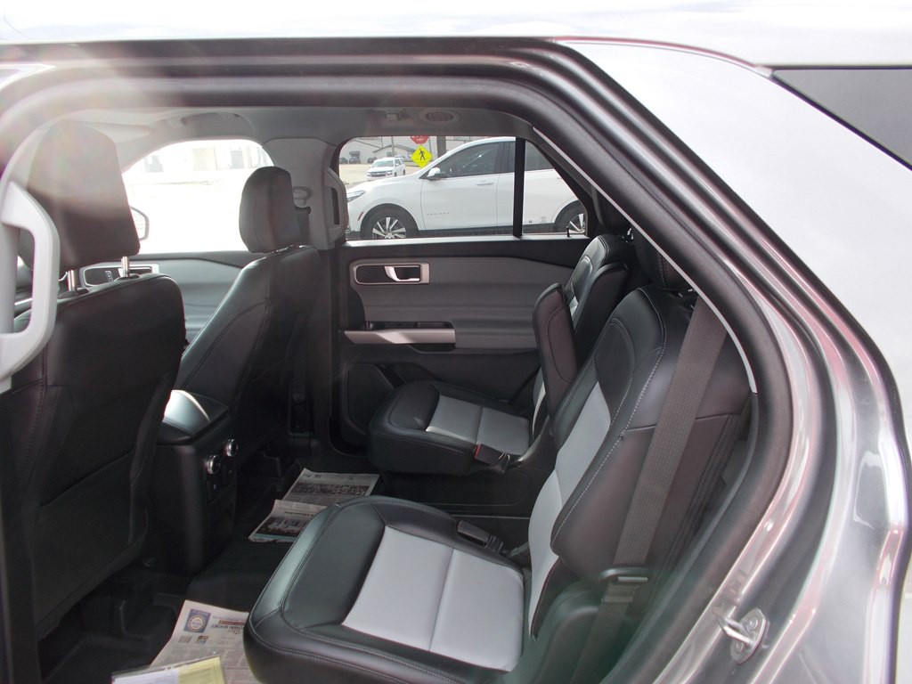 2023 Ford Explorer Image 10