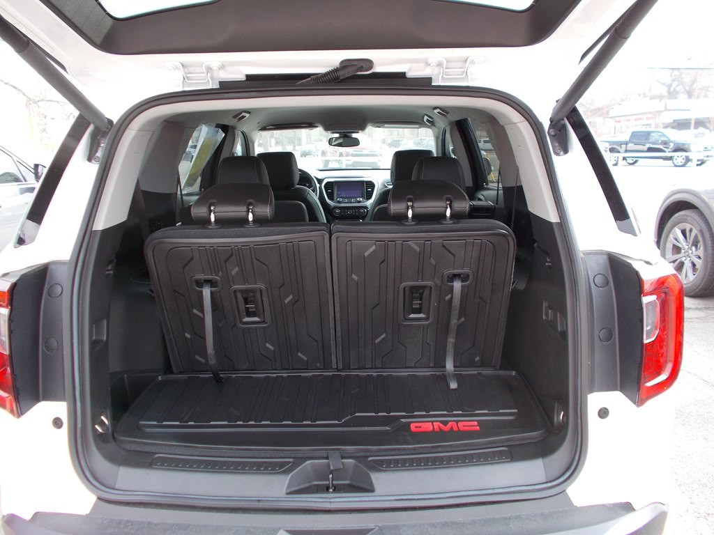 2023 GMC Acadia Image 6