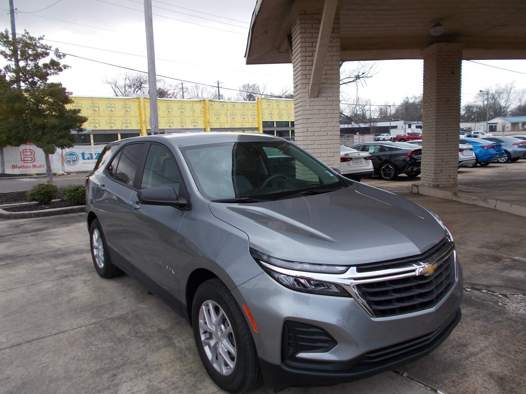 2023 Chevrolet Equinox Image 2