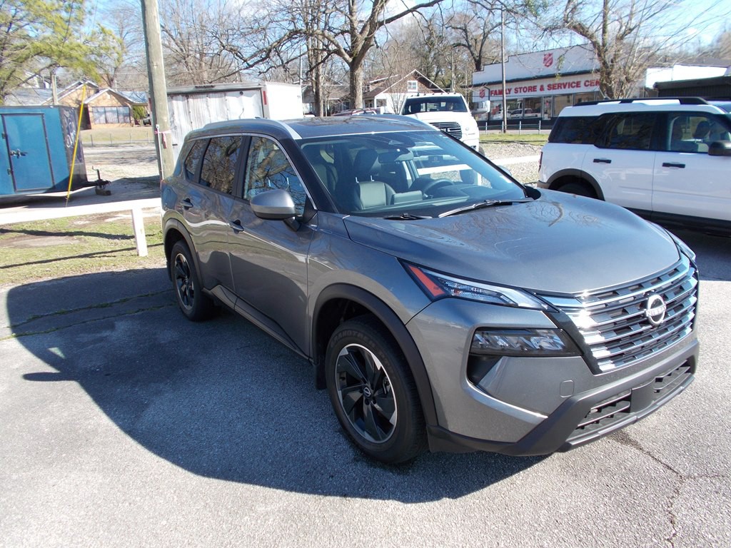 2025 Nissan Rogue Image 2