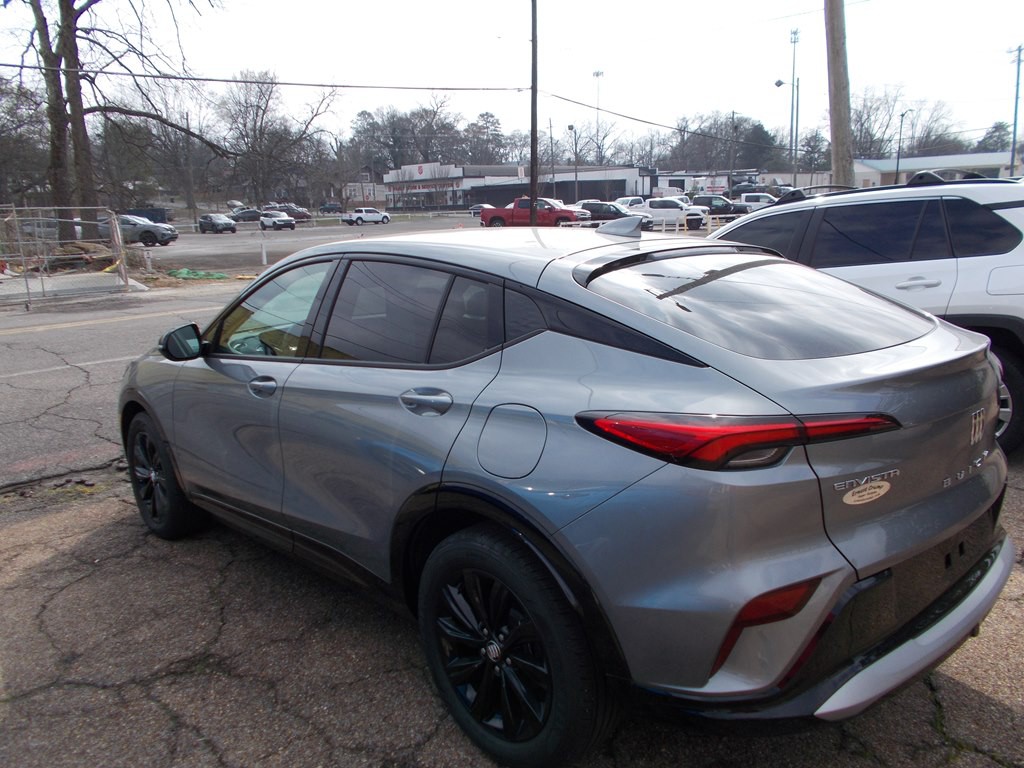 2024 Buick Envista Image 2