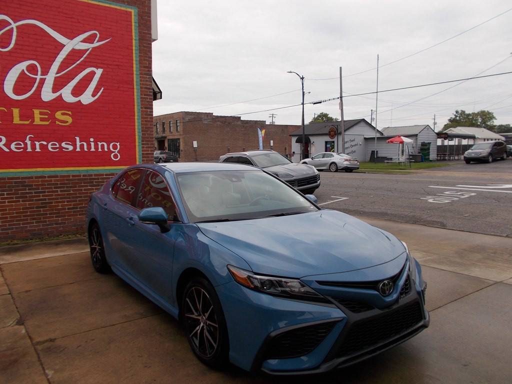 2025 Toyota Camry Image 3