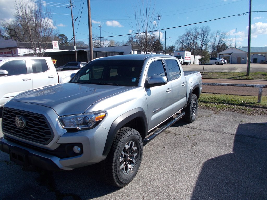 2023 Toyota Tacoma Image 1