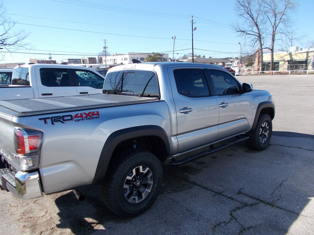 2023 Toyota Tacoma Image 3