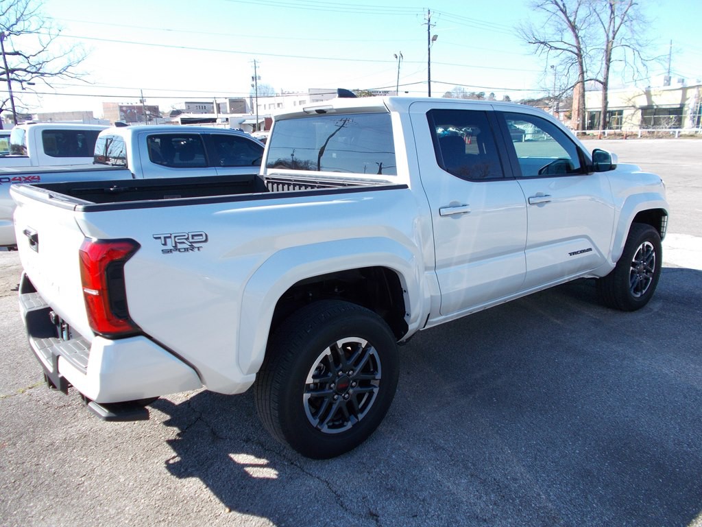 2024 Toyota Tacoma Image 4