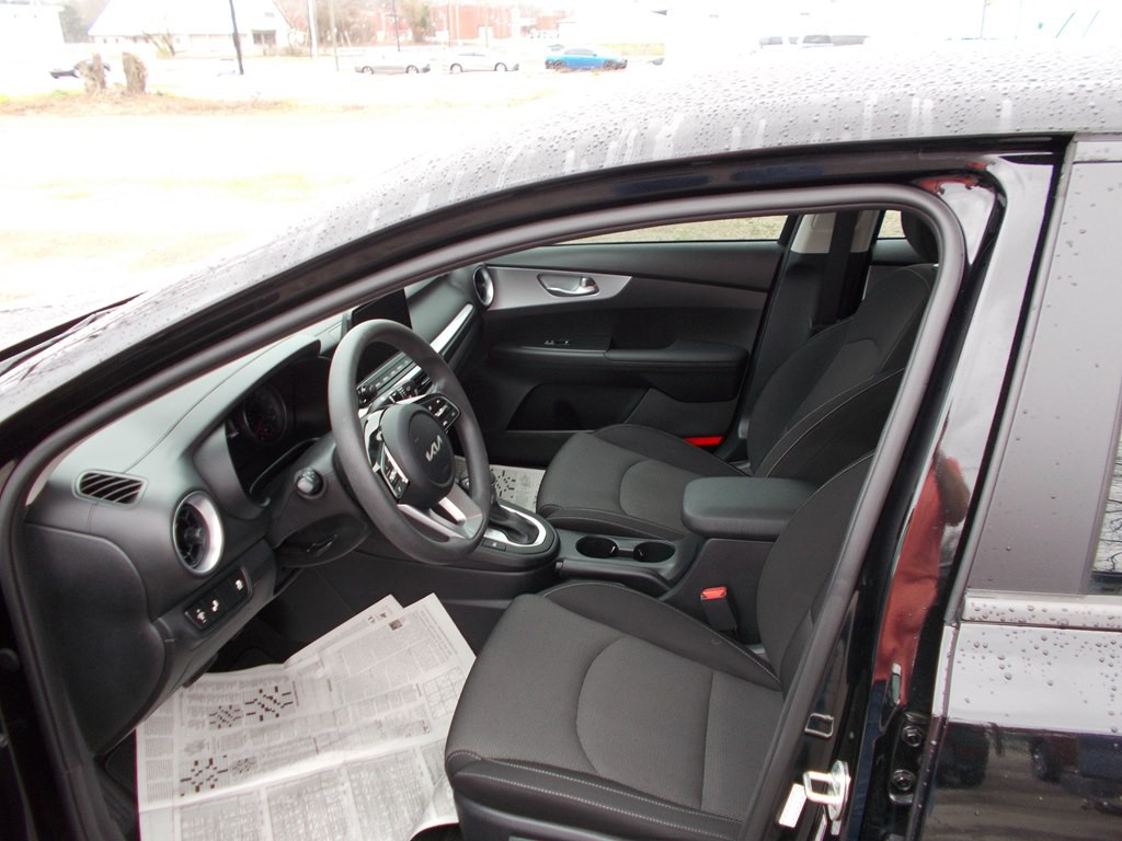 2024 Kia Forte Image 8