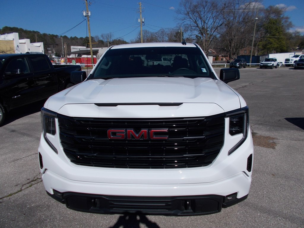 2024 GMC Sierra Image 2