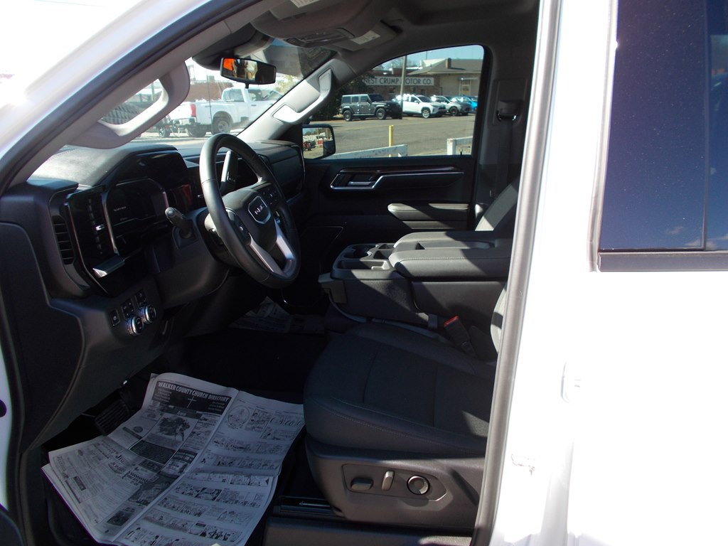 2024 GMC Sierra Image 10