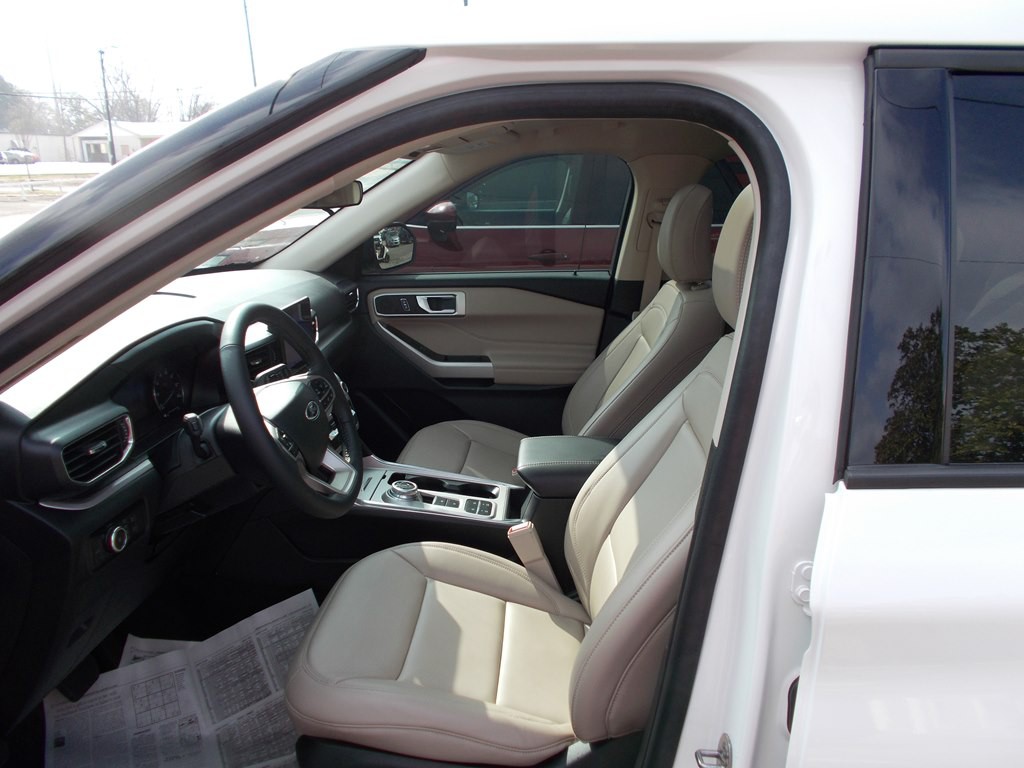 2023 Ford Explorer Image 11