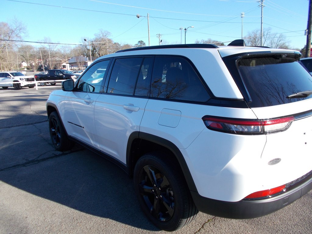 2023 Jeep Grand Cherokee Image 7